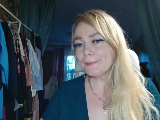 -favoriteblonde- — Freechat on BongaCams