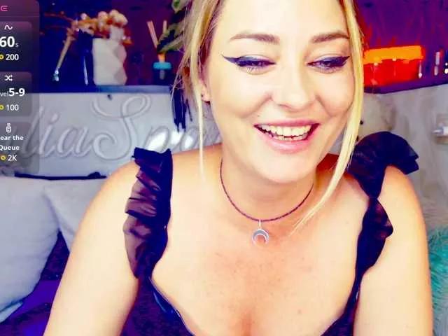 -JuliaSpace- on BongaCams