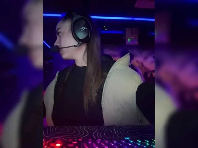 -LiaDark-'s avatar