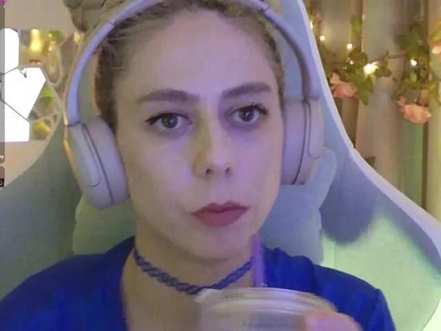 -Light-Fury- on BongaCams