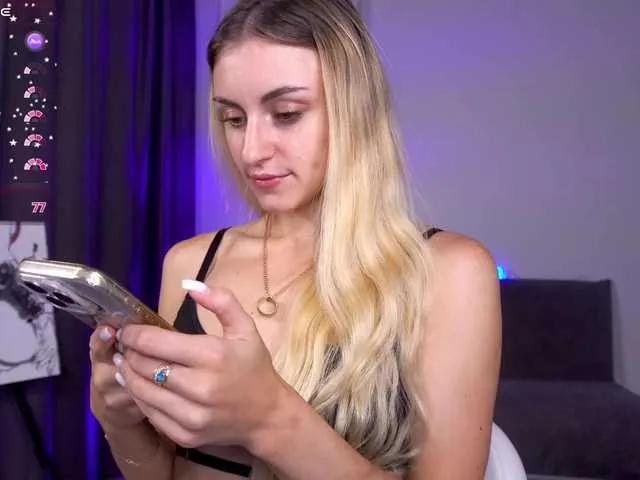 adria-lux — Freechat on BongaCams