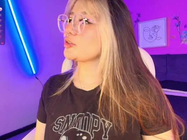 Aliiceyong on BongaCams