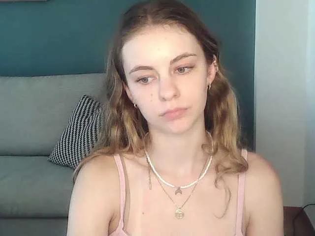 AriaModel on BongaCams