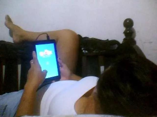 Ariana08 on BongaCams 
