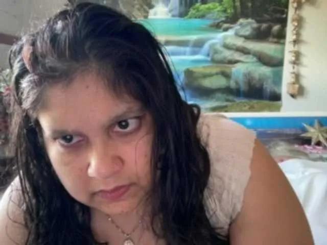 DUMBHOEMELANIE on BongaCams