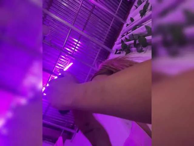 Evellyyn on BongaCams