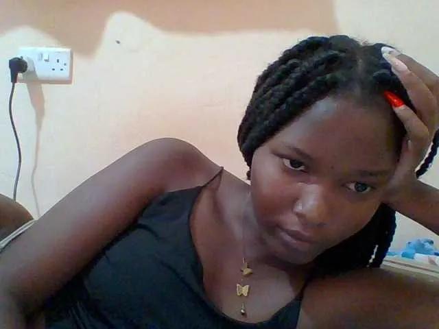 Hornyqueen4 on BongaCams
