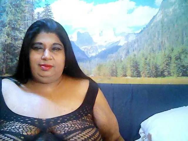 indianhoney — buzzing my pussy