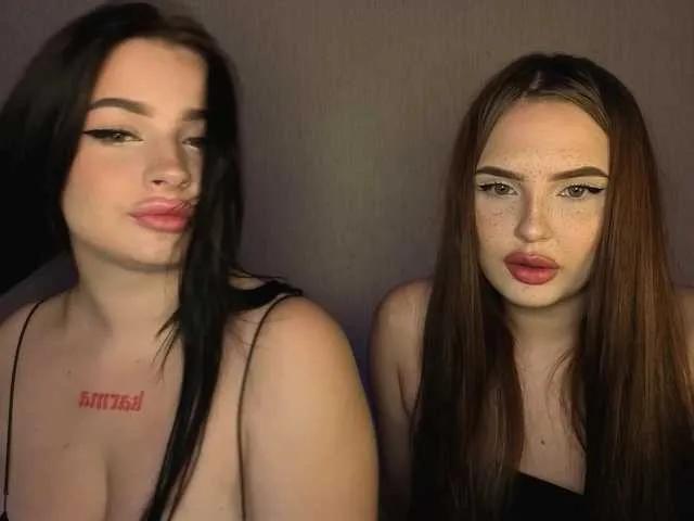 LisaAndDenis on BongaCams