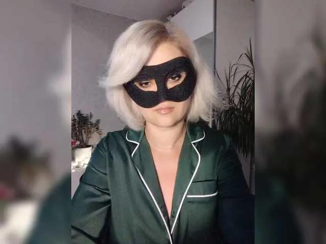 LOVEMENOW23 on BongaCams