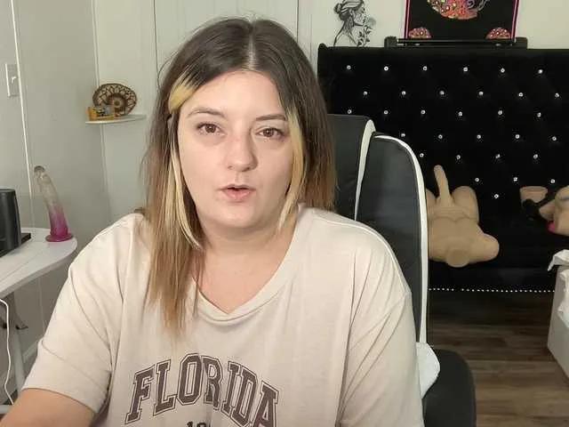 maramaze on BongaCams 
