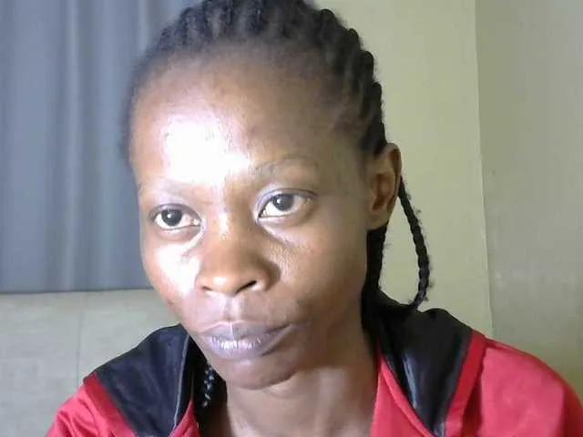 PrettyAlianah on BongaCams