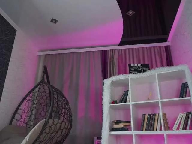 Pussy-Pikmi on BongaCams 