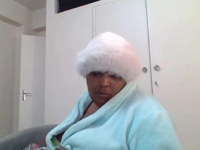pussylips53 on BongaCams
