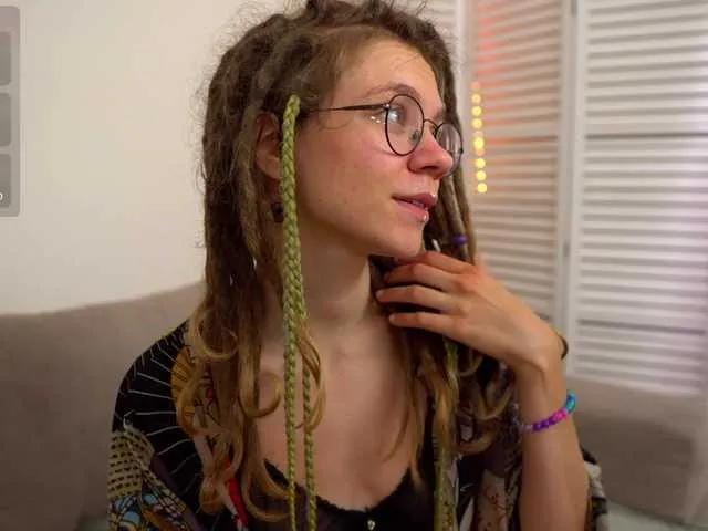Rin-Skylar on BongaCams