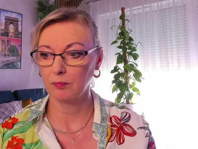 SoftVANESSA on BongaCams