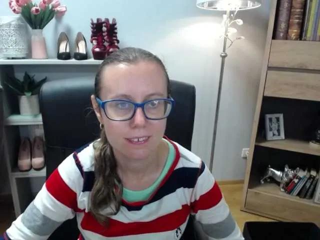 sparkleLizzy on BongaCams