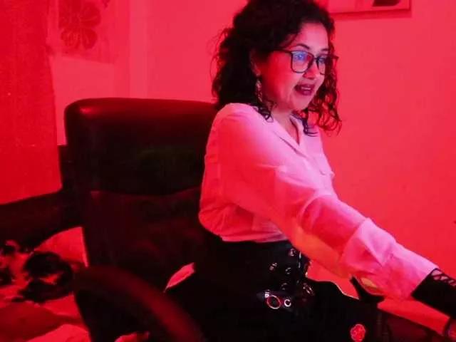 tatycatiuska on BongaCams 
