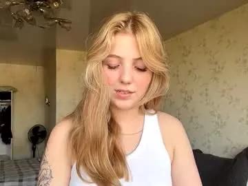 alfrediamalcom — My name is Maria! Goal: Rate the shape my ass please     : I #new & #young model #18 #blonde #shy ^^ [99 tokens remaining]