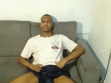 criss_zuri's avatar