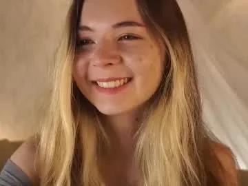 elizabethennals — #new g:  Look under my t-shirt without bra ^^  -  Hello im Elizabeth I'm 18 years old,  here im #shy #bigboobs #young #teen [100 tokens remaining]