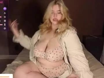 estelle_every — Trap menu actively/privat is open #mommy #bbw #curvy #bigboobs #natural