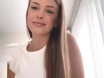 heart_petal — Goal: Make my biggest smile. Hi hi, i'm Mona, please welcome, Coke or Sprite? #new #shy #teen #young #skinny [13 tokens remaining]