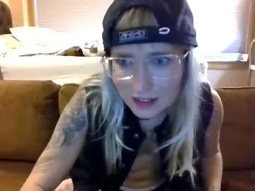 helltoheaven22 on Chaturbate 
