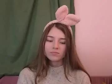 pamilarakestraw — hello cb  im daniella ^^ goal: water show  #shy #brunette #feet #young #new [0 tokens remaining]