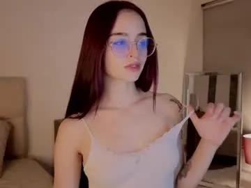 roxxy_mora — GOAL: Sexy Striptease  [344 tokens remaining]   #redhead #bigass #smalltits #skinny #teen