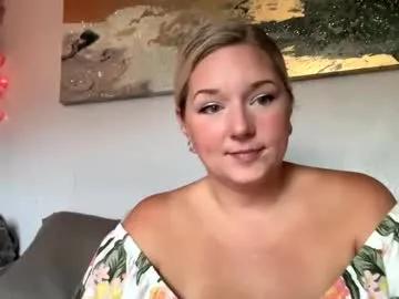 singlesexymom — Bath time show goal in 3448 tokens! #natural #blonde #mommy