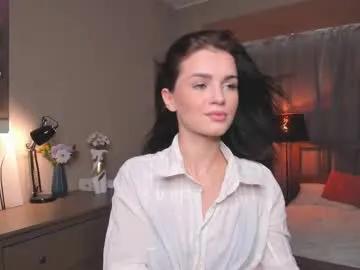 synne_glows on Chaturbate 