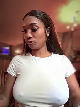 ___Nessa — Moan loud,rub hard clit&squirt in public