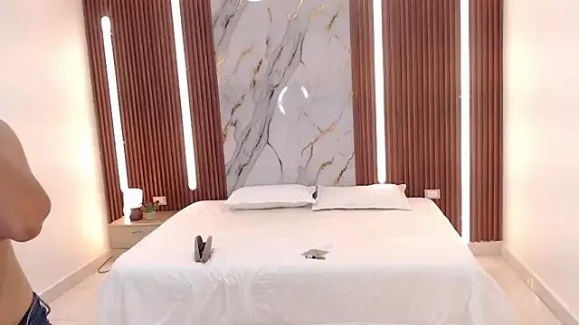 aixa_show on StripChat 