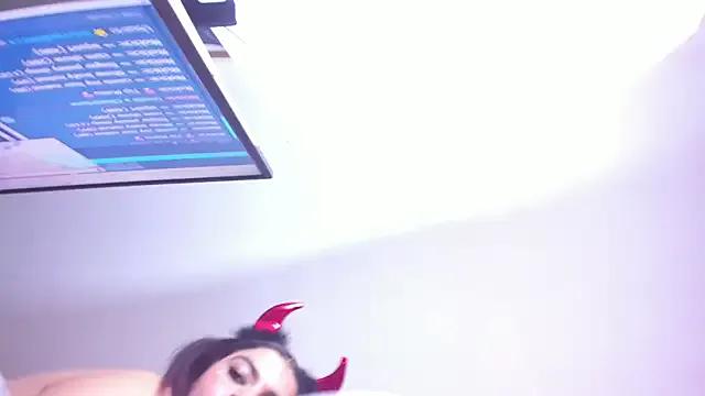 ana_foxi on StripChat