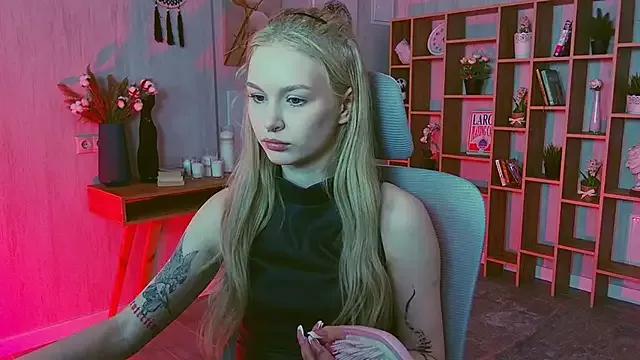 AvaDaviis on StripChat 