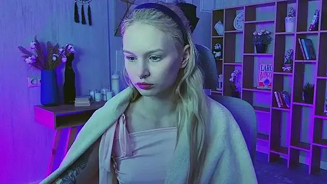 AvaDaviis on StripChat 