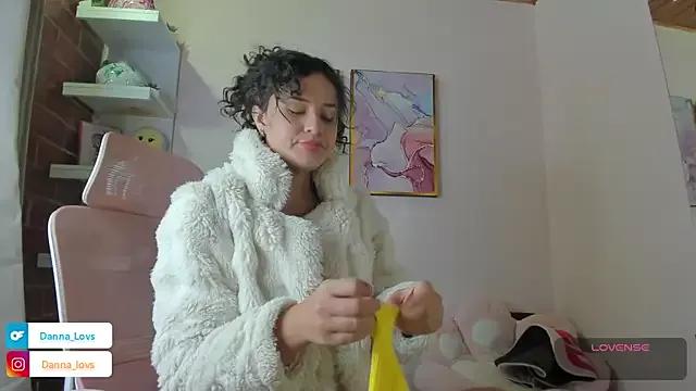 Dannaa_Lovs on StripChat 