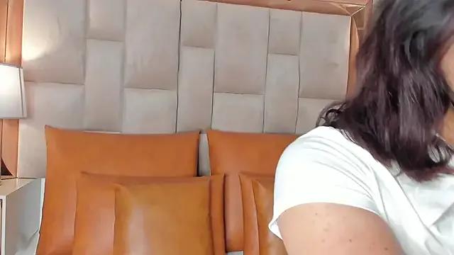 DaraBeckett on StripChat