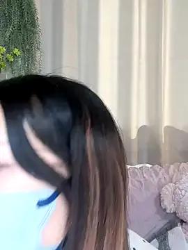 emiiiii1001 — Freechat on StripChat