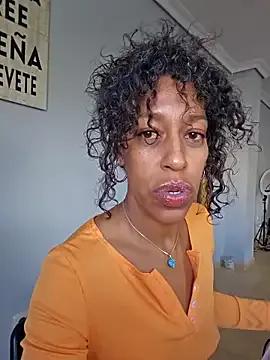 Goldenlace — BOSS IS HERE  make him nervous