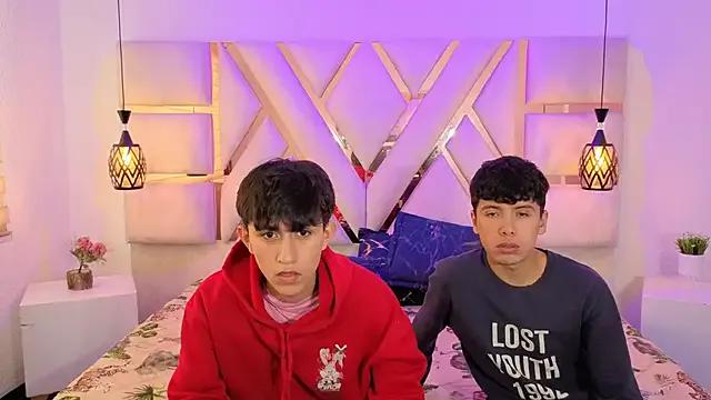 hoot_boyss — Cum show together