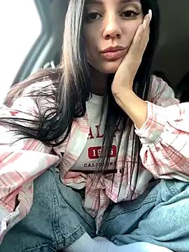 JulliaVegas — 2 fingers in ass