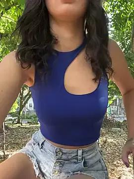 JullieBoo on StripChat 