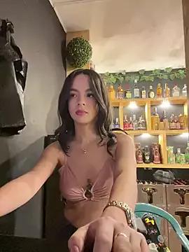 JullieBoo on StripChat 