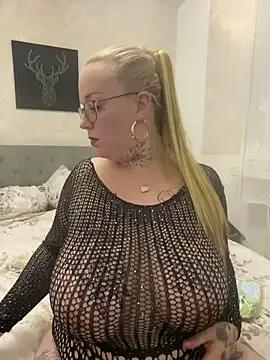 Kathy-Deluxe's avatar