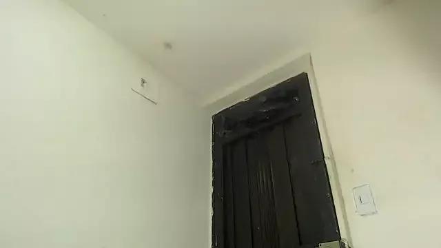 Kitie_Petarda on StripChat 