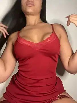 LaraCastro559 — Play plug anal
