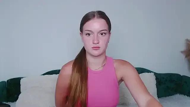 little__cut1e on StripChat 