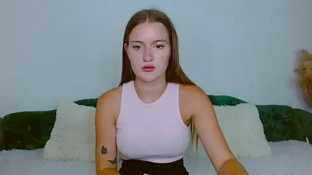 little__cut1e on StripChat 